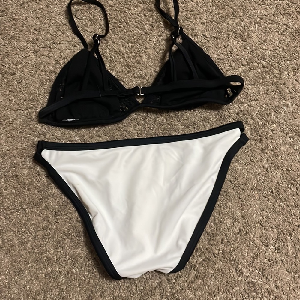 Bikini set - Picture 2 of 5